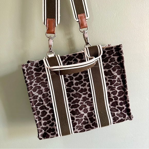 Rue Verneuil Crossbody Tote - Picture 5 of 5